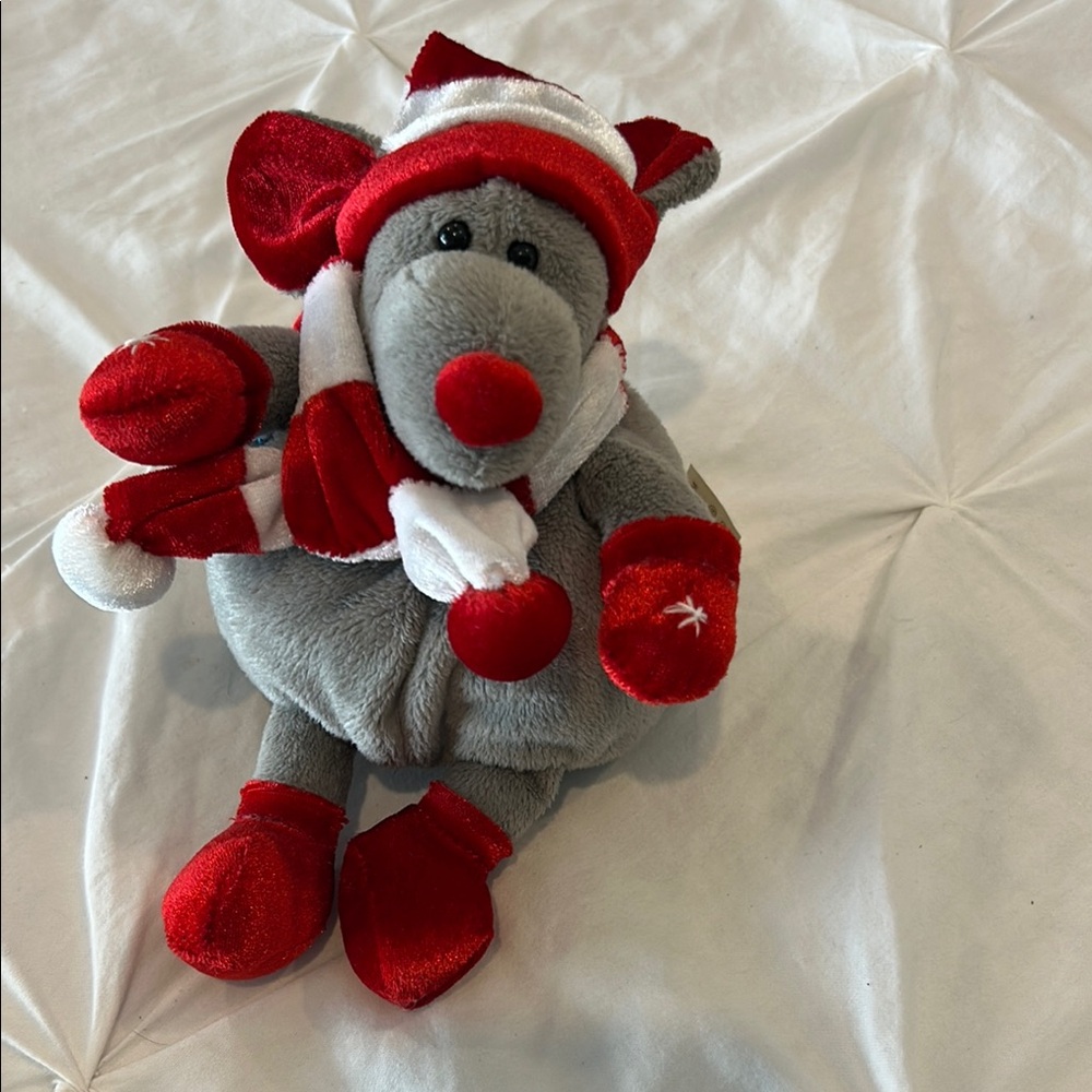 Vintage Dan Dee Festive Gray Holiday Mouse Plush w/ Red Hat Scarf Mittens Socks
